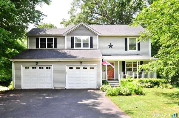 $399,900 | 11 Spice Bush Lane, Bloomfield, CT 06002