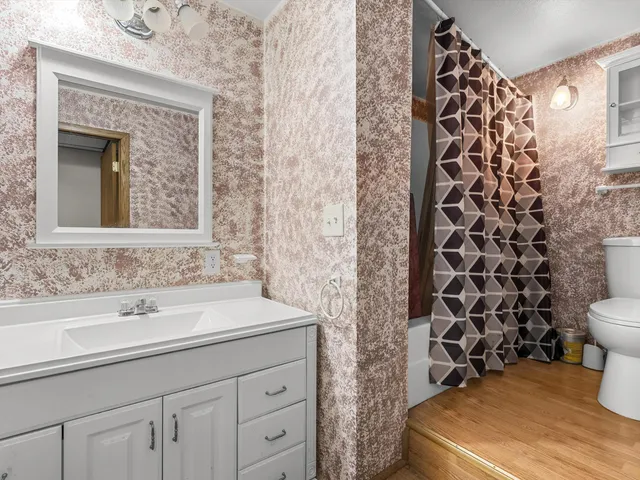 $232,850 | 2418 South 7th Street, Sheboygan, WI 53081