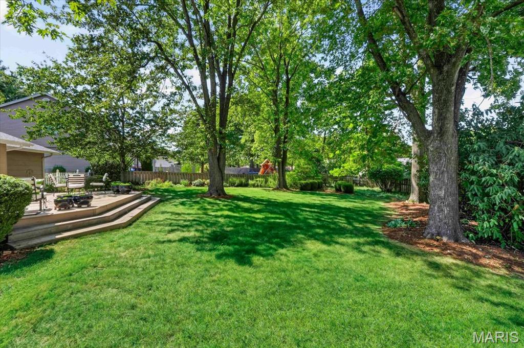 15345 Country Ridge Drive Chesterfield, MO 63017 - Photo 3 of 30 Gallery Image 3