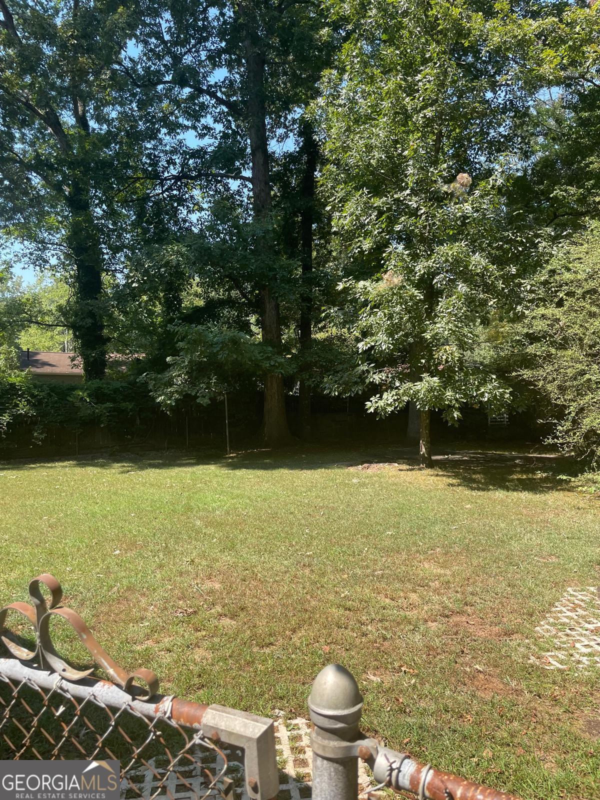 4134 Hanes Drive Decatur, GA 30035 - Photo 7 of 8