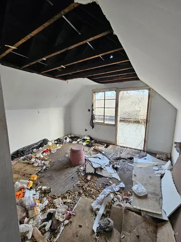 $11,000 | 2208 Nichols Place, Gary, IN 46407