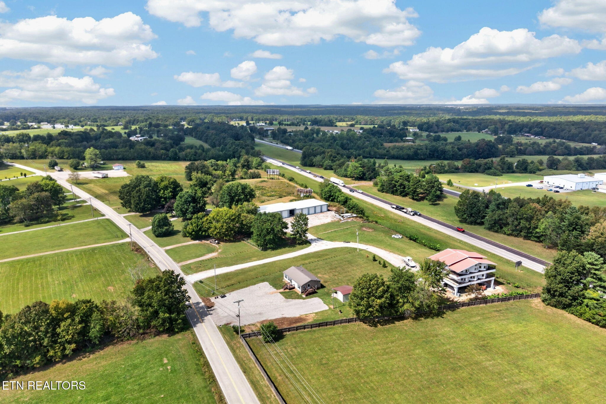 6998 Plateau Road Crossville, TN 38571 - Photo 10 of 27 10-web-or-mls-6998 Plateau Rd_9
