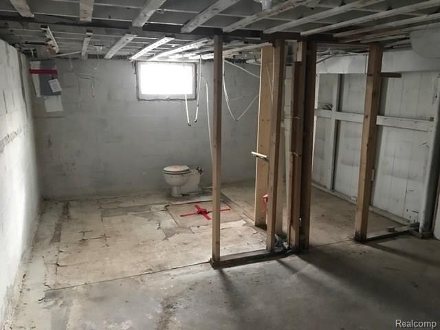 1802 Prospect Street Flint, MI 48504 - Photo 25 of 32 basement.jpeg