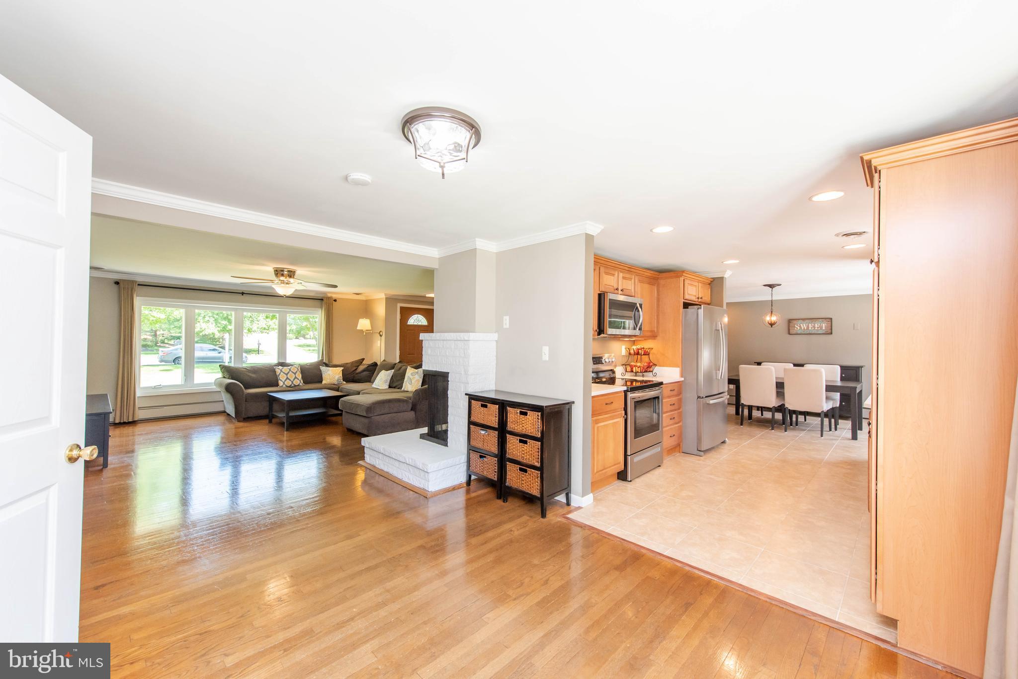 5365 Kerger Road Ellicott City, MD 21043 - Photo 11 of 47 Breakfast Area