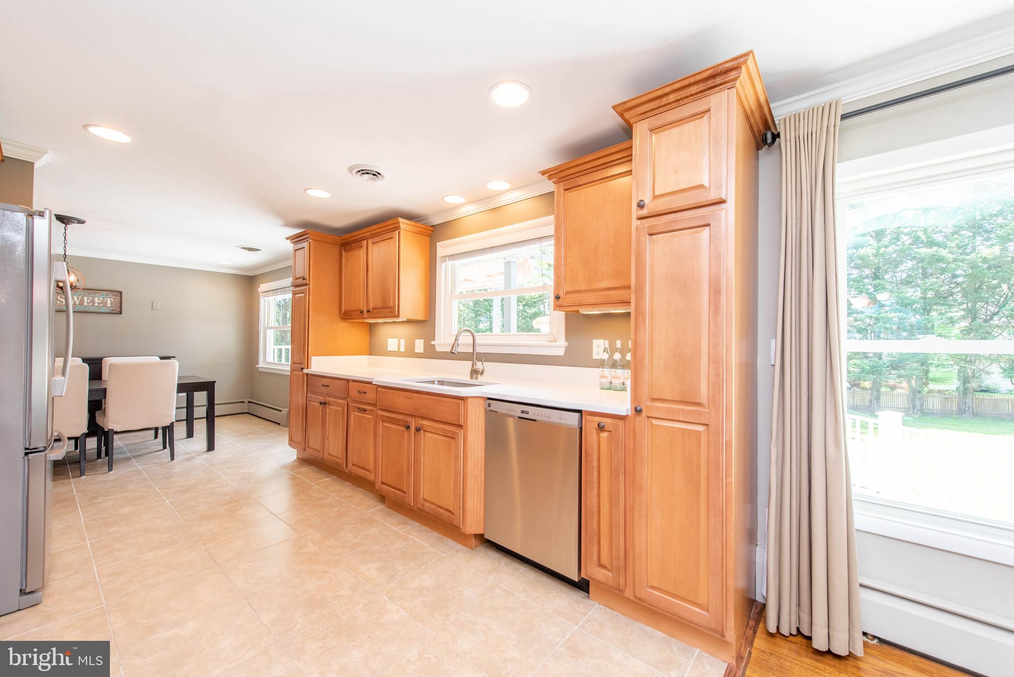 5365 Kerger Road Ellicott City, MD 21043 - Photo 12 of 47 Kitchen
