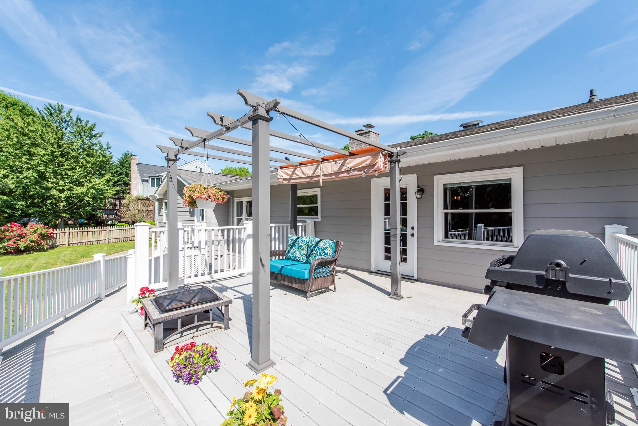 5365 Kerger Road Ellicott City, MD 21043 - Photo 18 of 47 Deck