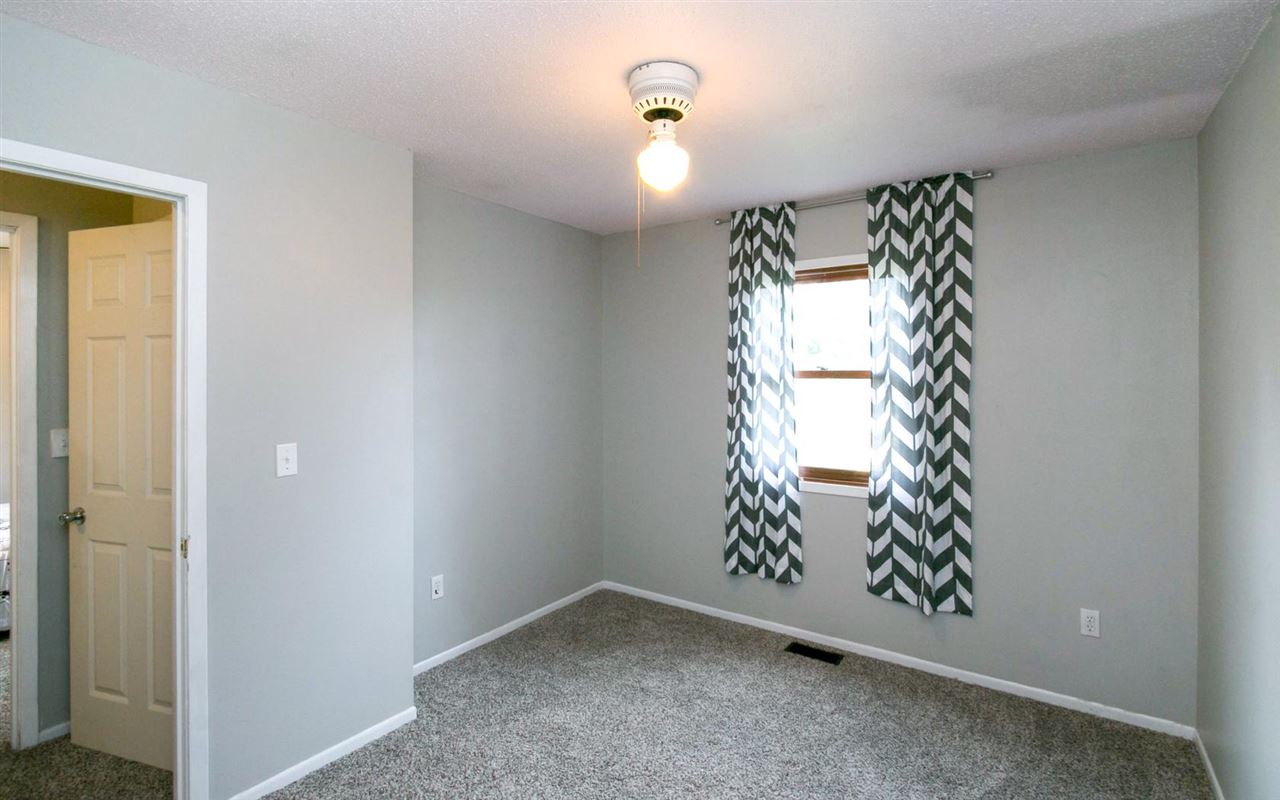 925 Prairie Ridge Road North Liberty, IA 52317 - Photo 14 of 25 Gallery Image 14
