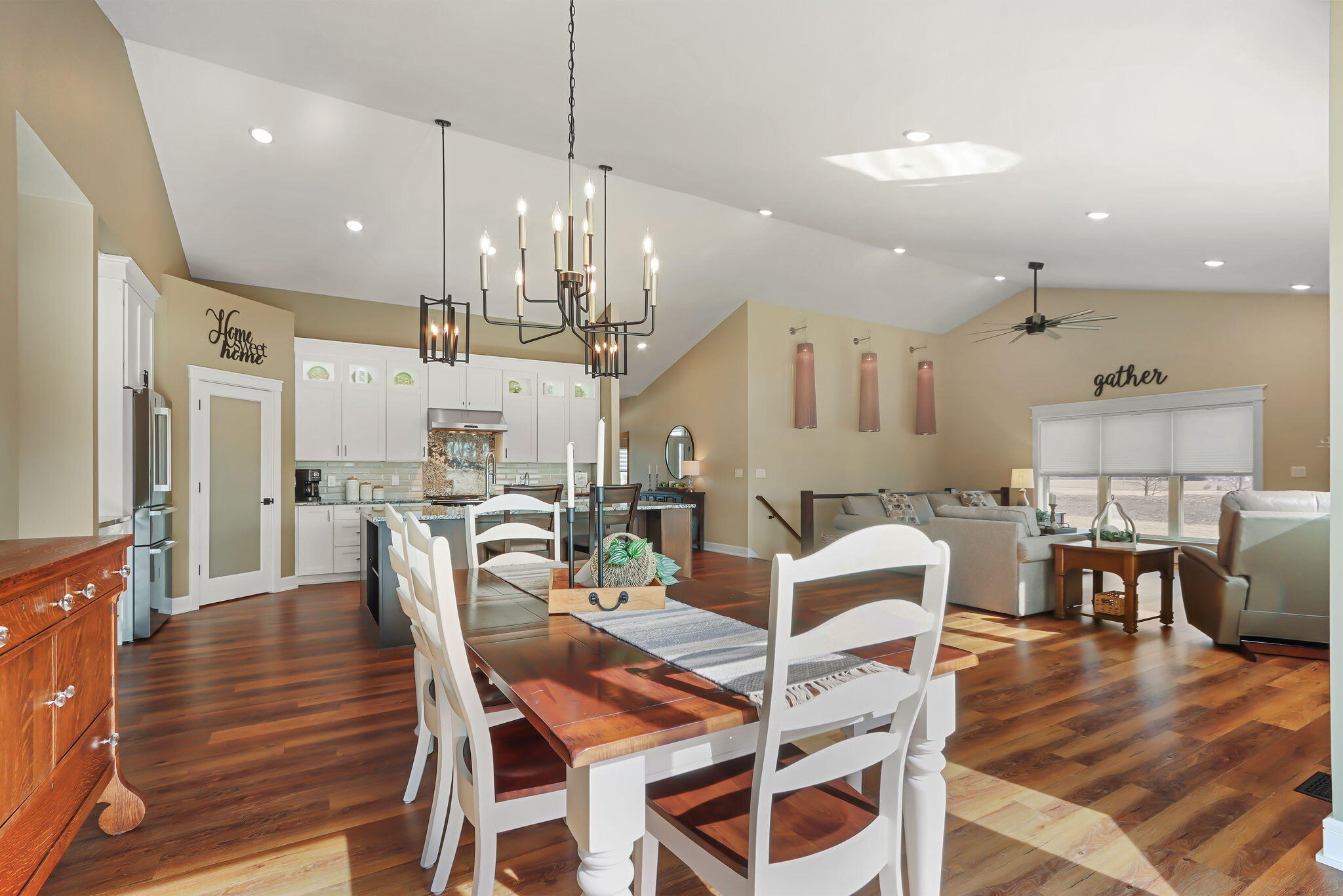 21229 Plank Road Dover, WI 53139 - Photo 15 of 46 Eating area view