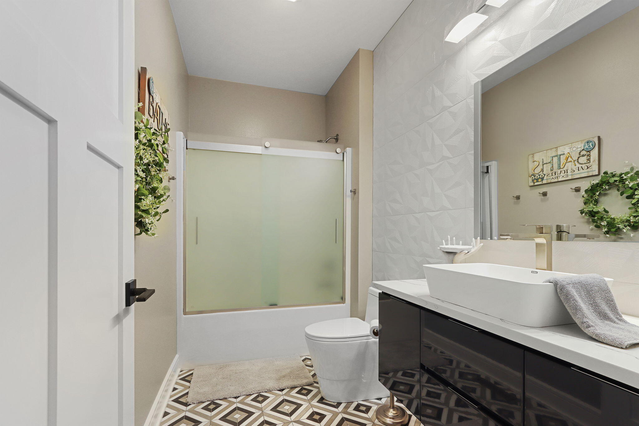 21229 Plank Road Dover, WI 53139 - Photo 24 of 46 Second full bath! Gorgeous