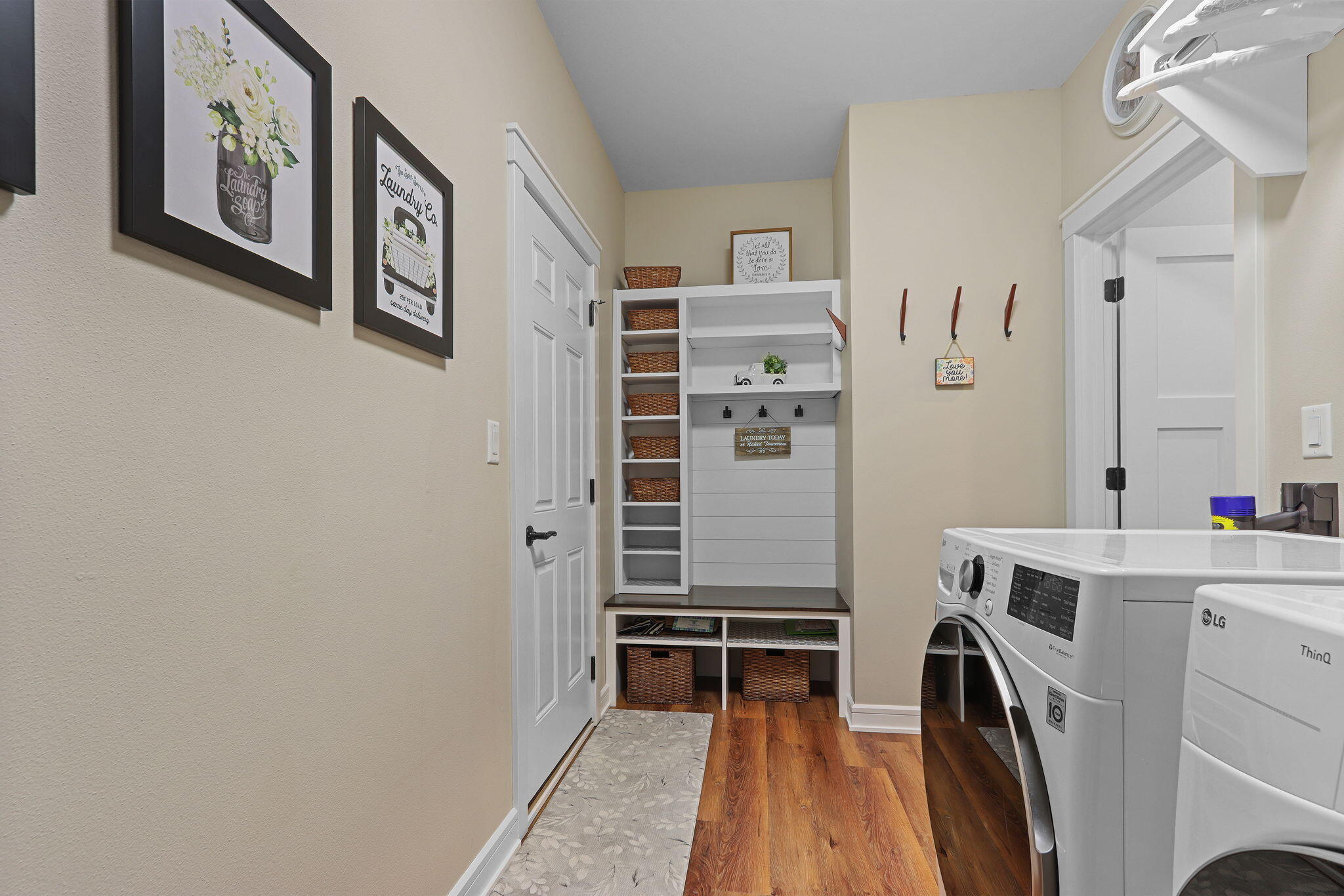 21229 Plank Road Dover, WI 53139 - Photo 27 of 46 Laundry