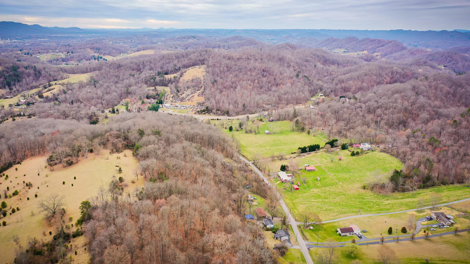 904 Chadwell Road Kingsport, TN 37660 - Photo 15 of 19 113