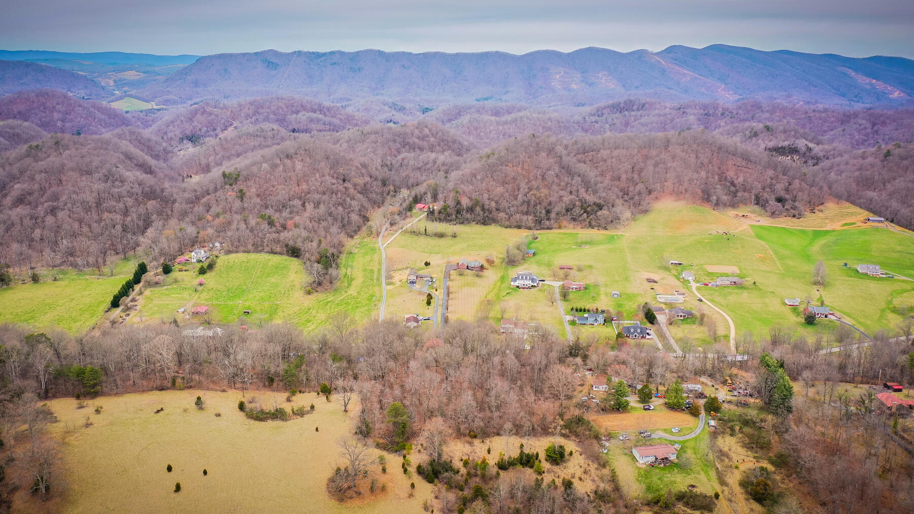 904 Chadwell Road Kingsport, TN 37660 - Photo 16 of 19 114