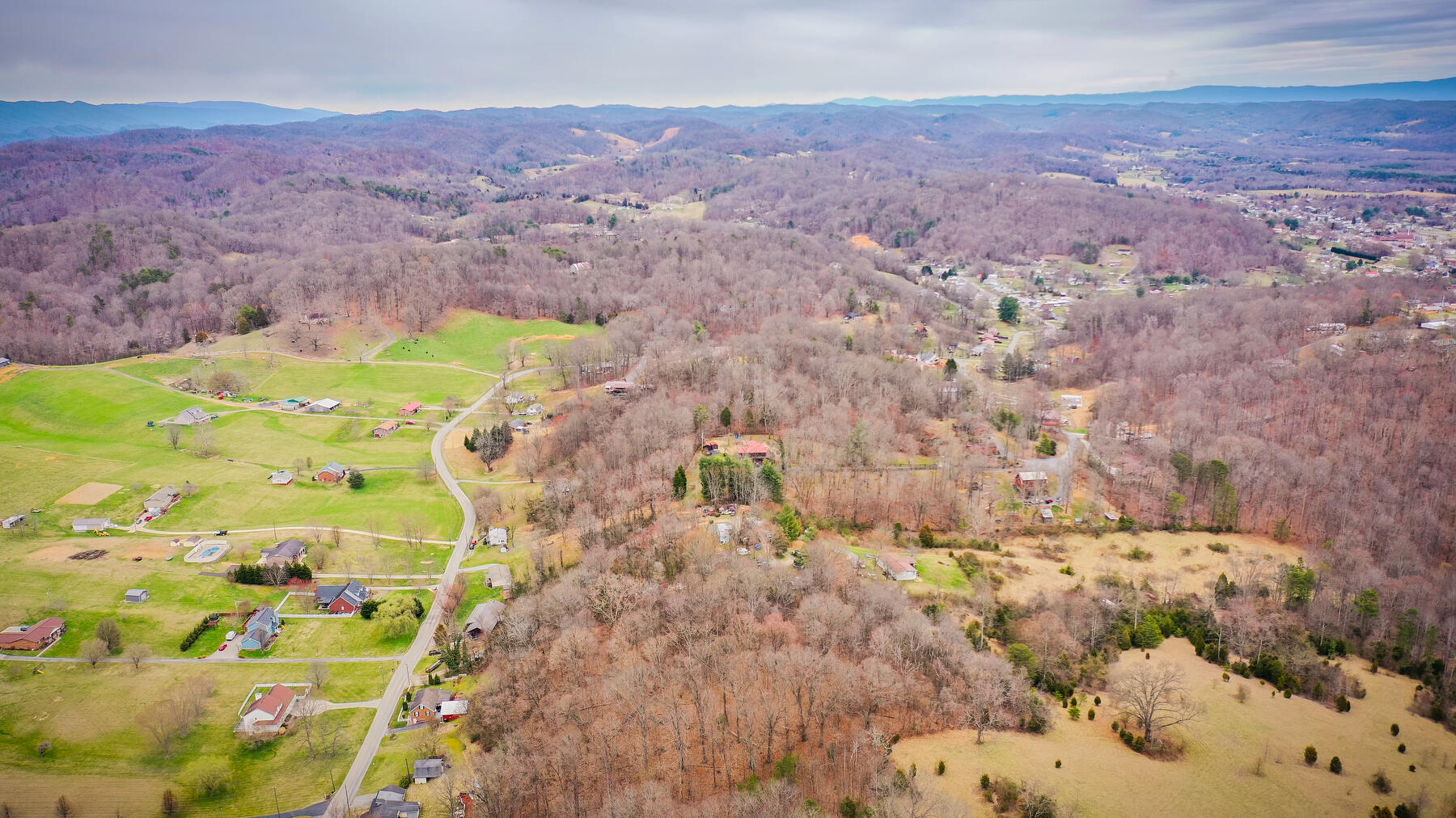 904 Chadwell Road Kingsport, TN 37660 - Photo 17 of 19 115