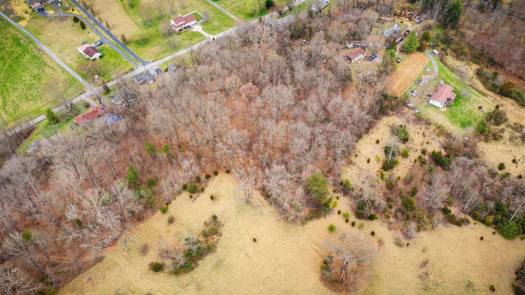 904 Chadwell Road Kingsport, TN 37660 - Photo 8 of 19 106
