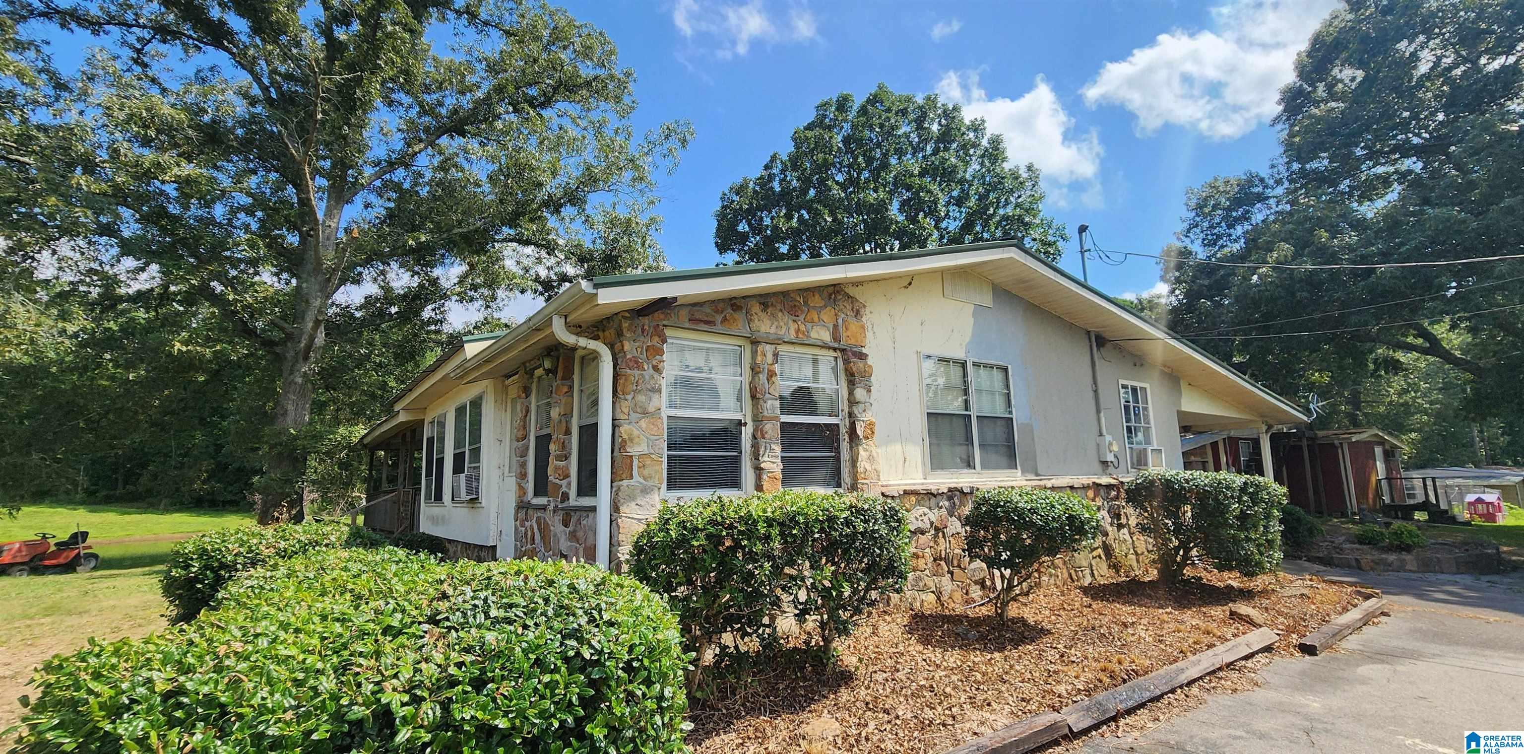 4204 County Road 29 Oneonta, AL 35121 - Photo 1 of 36