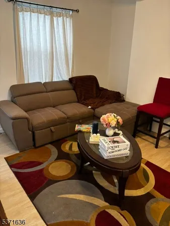 $2,100 | 60 South 12th Street, Unit 3, Newark, NJ 07107