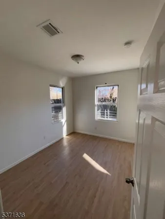 $2,100 | 60 South 12th Street, Unit 3, Newark, NJ 07107