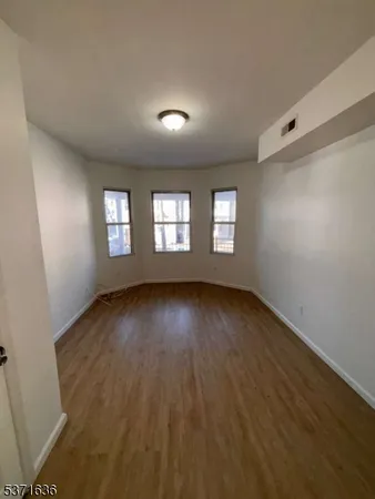 $2,100 | 60 South 12th Street, Unit 3, Newark, NJ 07107