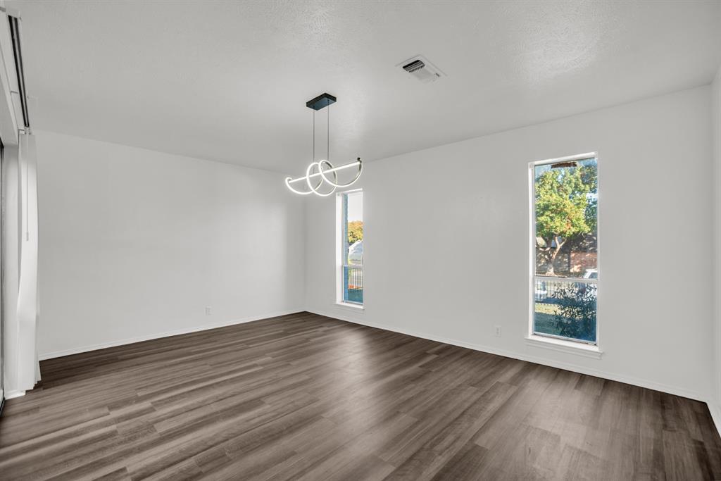 13351 Kit Lane Dallas, TX 75240 - Photo 14 of 29