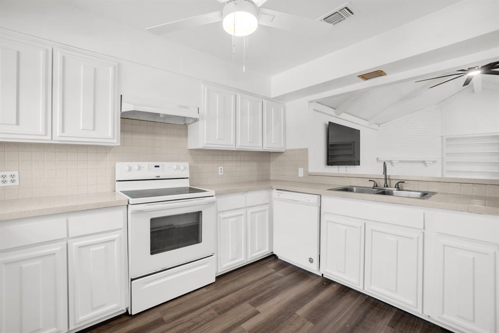 13351 Kit Lane Dallas, TX 75240 - Photo 18 of 29