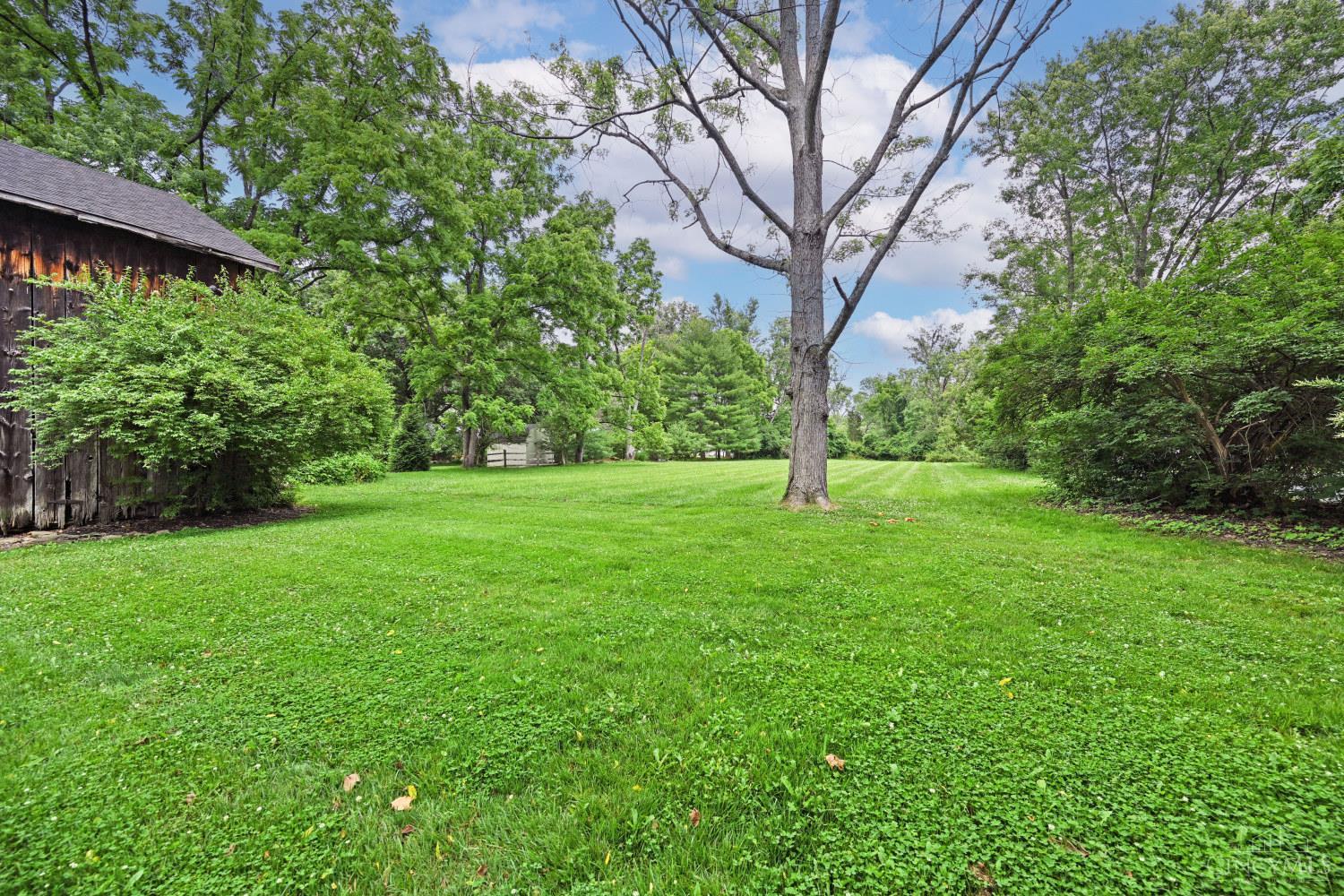 6900 Drake Road Cincinnati, OH 45243 - Photo 44 of 44