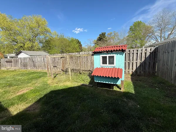 $2,950 | 220 Barnes Boulevard, Colonial Beach, VA 22443