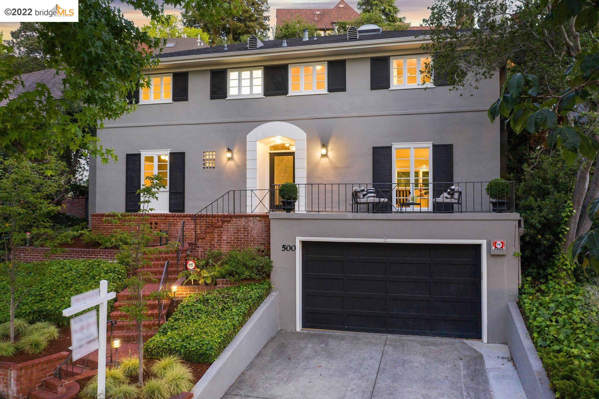 500 Hampton Road Piedmont, CA 94611 - Photo 1 of 1 a front view of a house