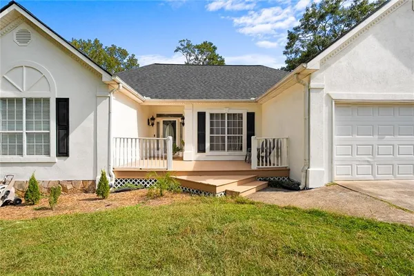 $399,000 | 386 Waterfront Drive, McDonough, GA 30253