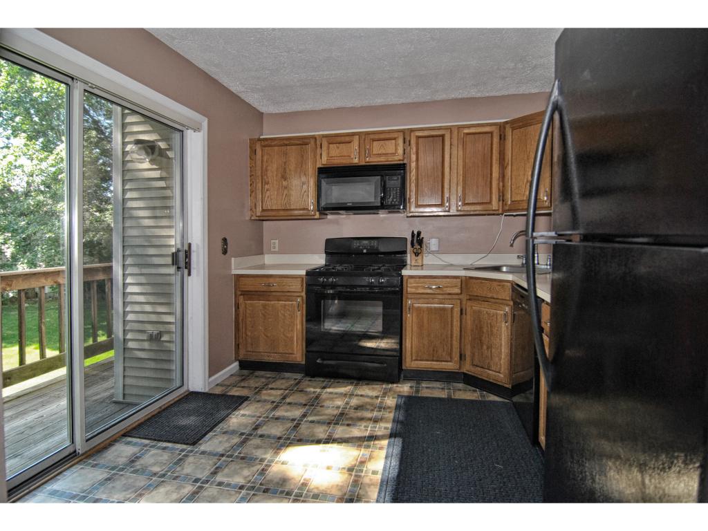 16 Bernards Road, Unit 16 Merrimack, NH 03054 - Photo 4 of 14