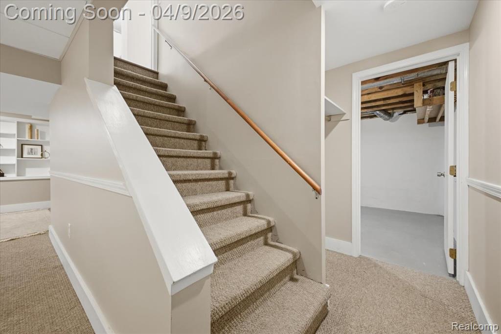 889 Hadley Road Rochester Hills, MI 48307 - Photo 34 of 54