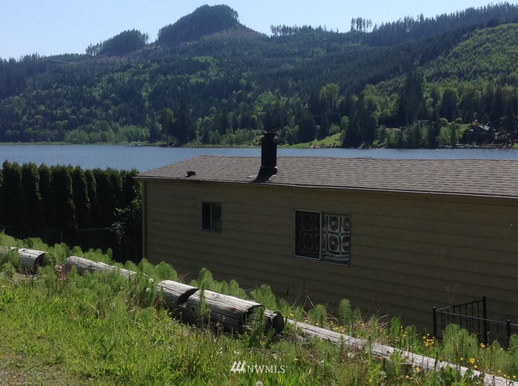 18574 North West View Road Mount Vernon, WA 98274 - Photo 2 of 5 Gallery Image 2