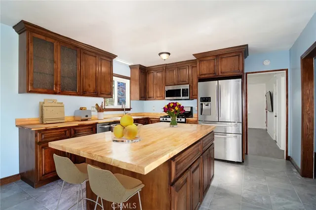 $879,000 | 7746 McLaren Avenue, West Hills, CA 91304