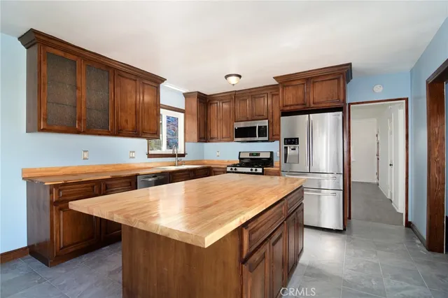 $879,000 | 7746 McLaren Avenue, West Hills, CA 91304