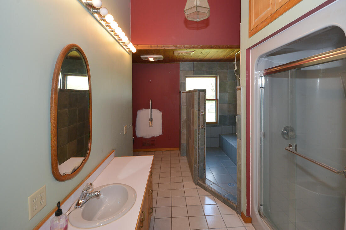11318 Landon Road Baroda, MI 49101 - Photo 23 of 74 11318Landon_16