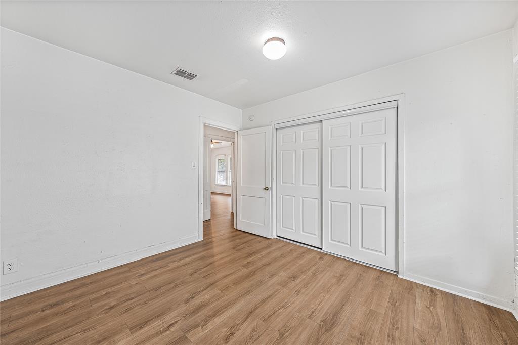 2802 Dancy Street Austin, TX 78722 - Photo 10 of 14