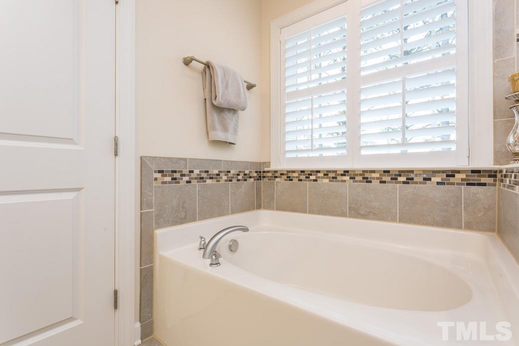 2458 Pecan Ridge Way Apex, NC 27502 - Photo 11 of 14 Gallery Image 11