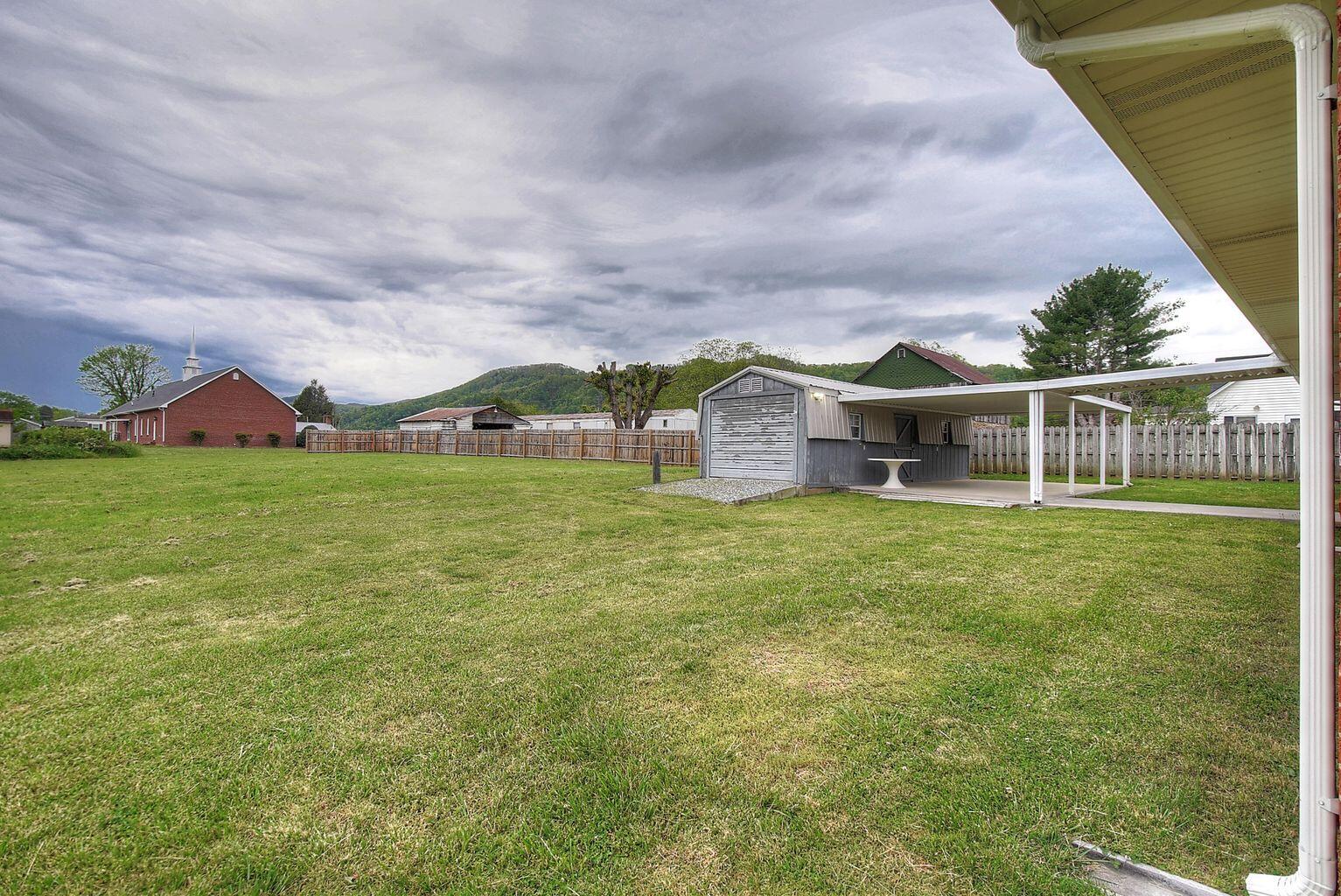 245 Stalling Lane Erwin, TN 37650 - Photo 19 of 21 21