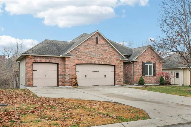 $520,000 | 1209 Holland Square, Warrensburg, MO 64093