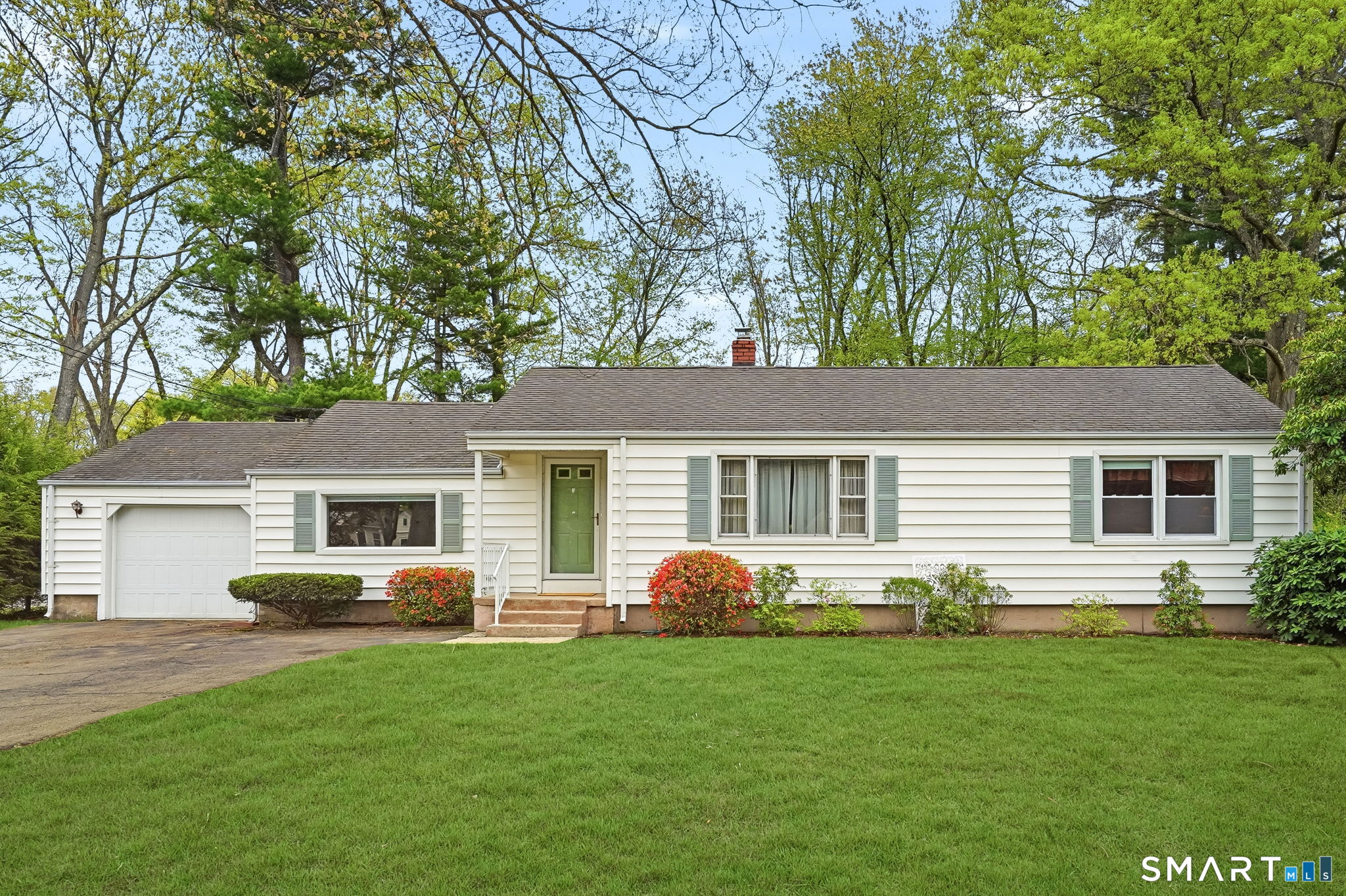 172 Pool Road North Haven, CT 06473 - Photo 23 of 36