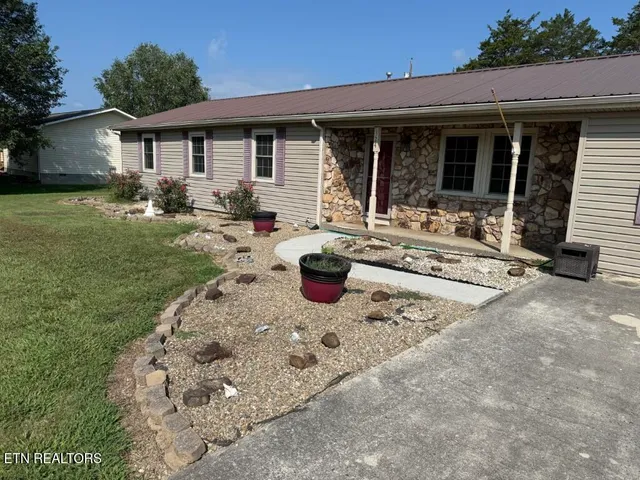 $259,900 | 324 Farris Circle, La Follette, TN 37766