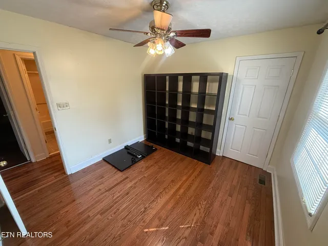 $259,900 | 324 Farris Circle, La Follette, TN 37766