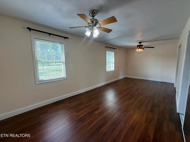 $259,900 | 324 Farris Circle, La Follette, TN 37766