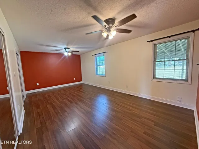 $259,900 | 324 Farris Circle, La Follette, TN 37766