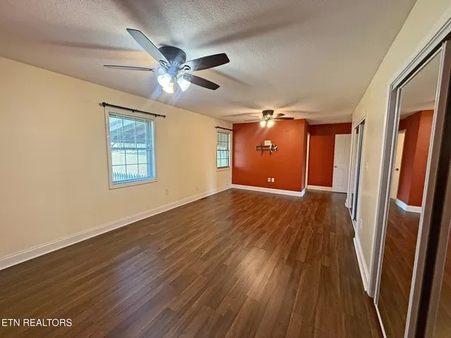 $259,900 | 324 Farris Circle, La Follette, TN 37766