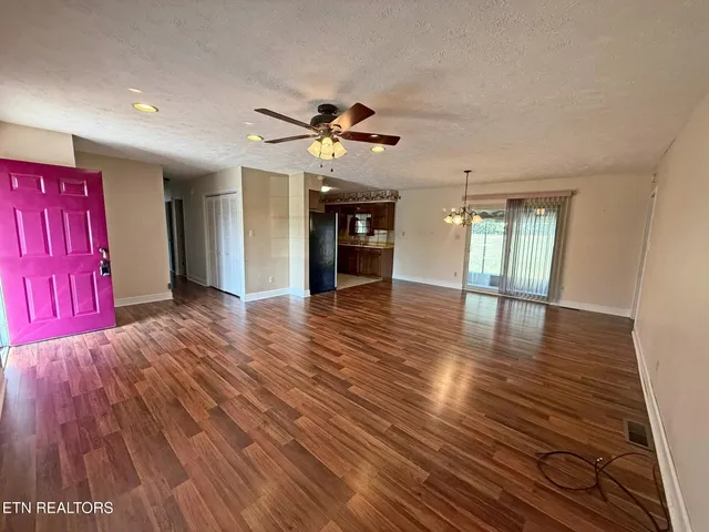 $259,900 | 324 Farris Circle, La Follette, TN 37766