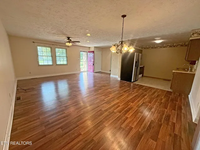 $259,900 | 324 Farris Circle, La Follette, TN 37766