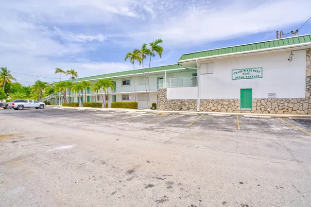 $399,000 | 5301 Ocean Terrace, Unit 6, Marathon, FL 33050