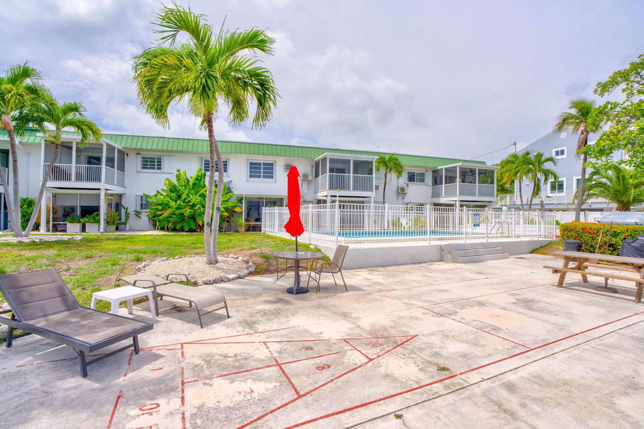 5301 Ocean Terrace, Unit 6 Marathon, FL 33050 - Photo 37 of 38 30-web-or-mls-5301 Ocean Terrace #6 - Hi