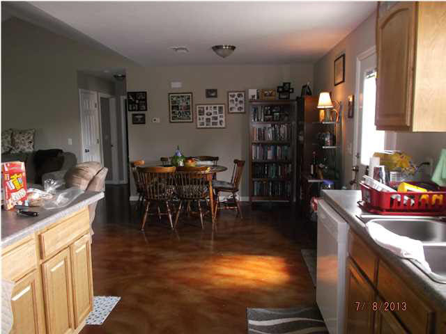 166 Colonial Circle Magee, MS 39111 - Photo 3 of 7 Photo 3