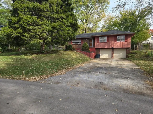 $255,000 | 3115 North 67th Terrace, Kansas City, KS 66109